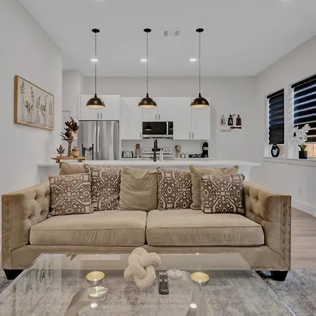 Luxe Retreat In The Heart Of Dallas L Pet-Friendly